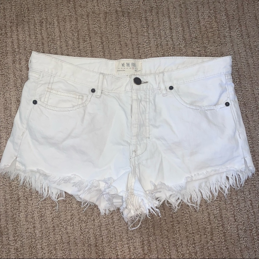 Free People frayed white denim shorts, size 29